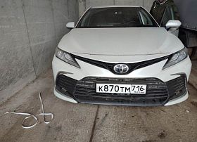 Легковой автомобиль Toyota Camry