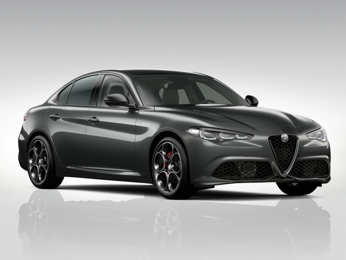 Alfa Romeo Giulia Veloce 2.0T 280hp AWD 8AT