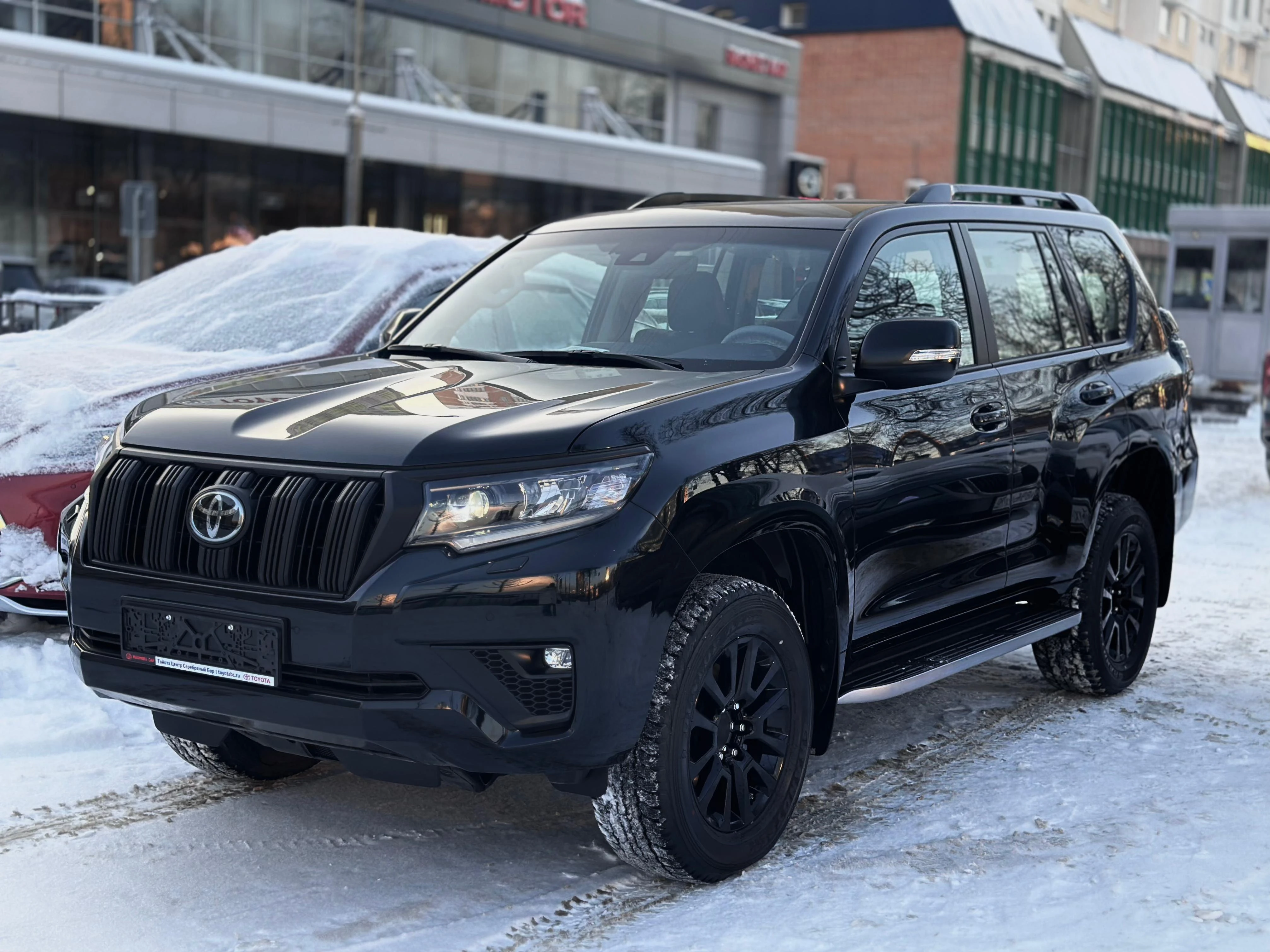 Toyota Land Cruiser Prado Престиж Black Edition (5 мест) 4.0 АКП черный  3.956 л бензин 249 л.с. автомат полный привод от 164028 руб/мес в лизинг  для юридических лиц | СберЛизинг